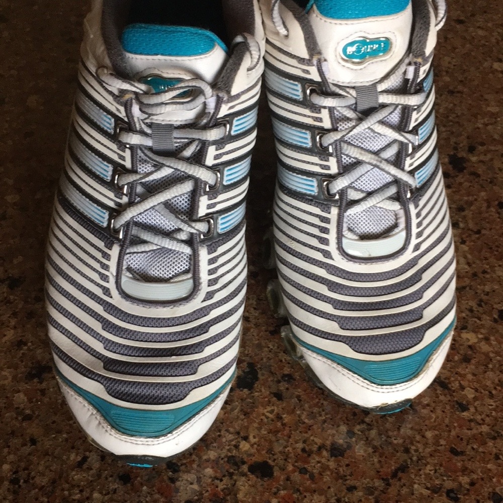 Adidas Bounce View 6